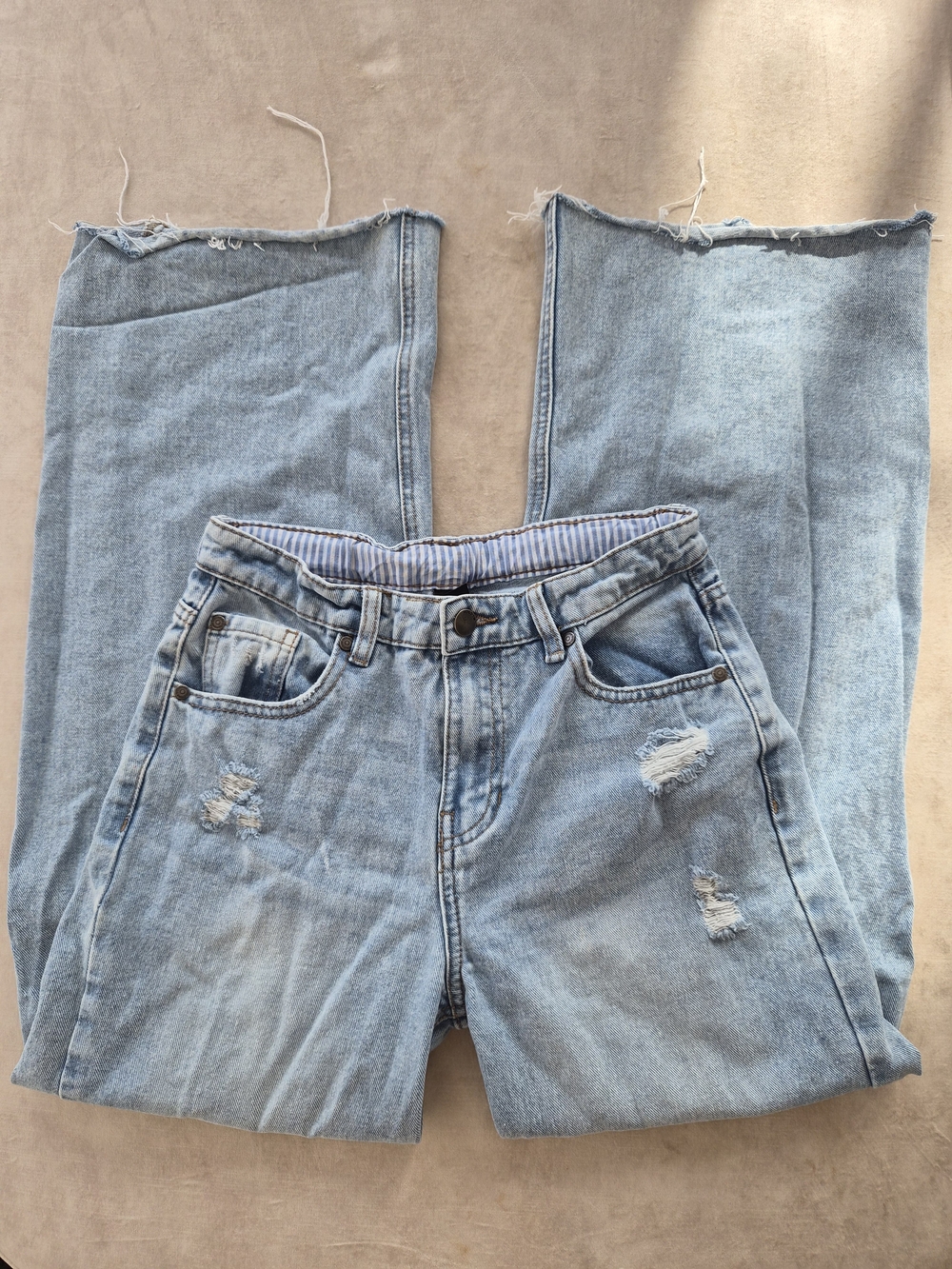 Volcom Distressed Wide Leg Raw Hem Jeans Light Wash Kids 16 Fits Womens 23/00